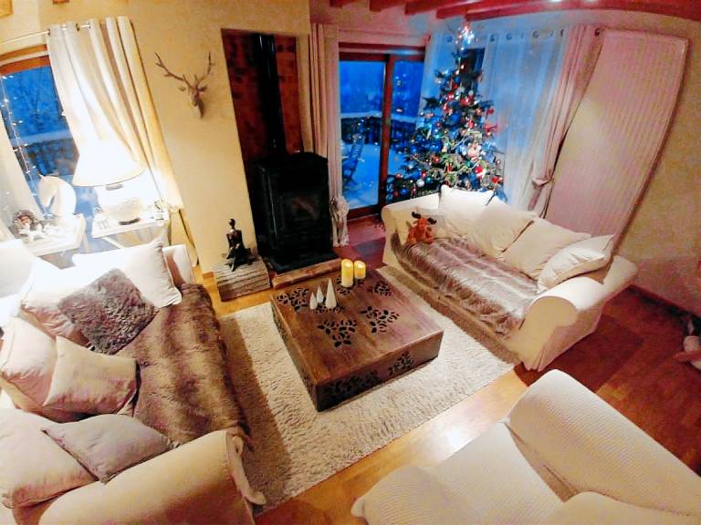 Chalet "L'Orée Du Bois" with Mountain Views, Private Terrace and Wi-Fi — photo 4