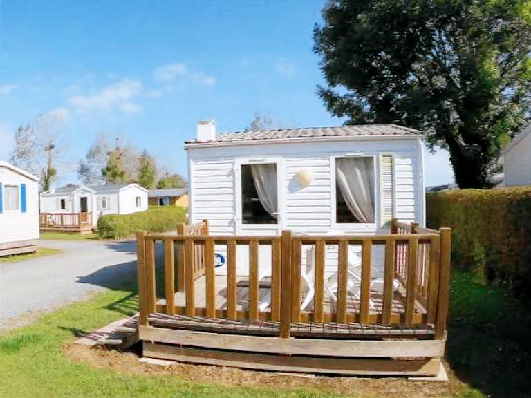 Mobile home with heated pool & terrace | Pets allowed — photo 4