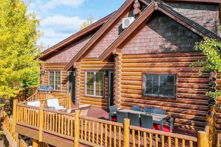 Cabin  Victor