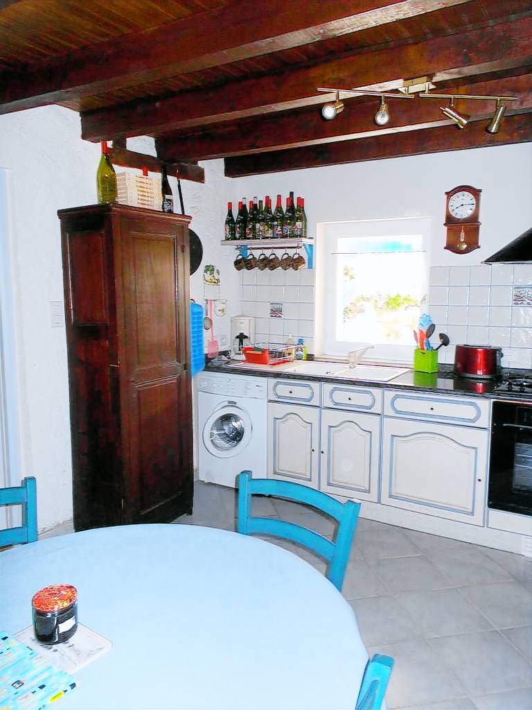 Gite with terrace, pool & yard — photo 3
