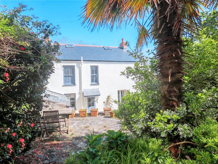 Fully equipped cottage with garden | Beach view | Dogs allowed — photo 2