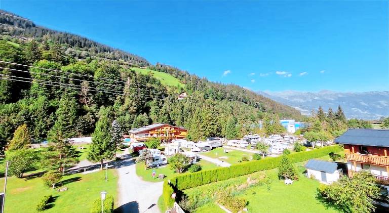 Cozy Caravan in Camping Erlengrund, Bad Hofgastein — photo 3