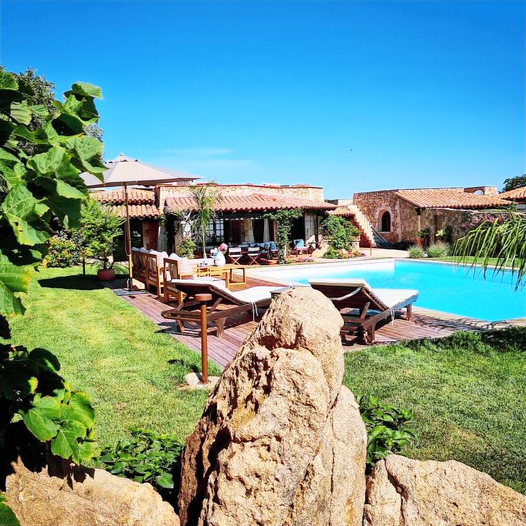 Villa with private pool, yard & BBQ | Sea view — photo 4