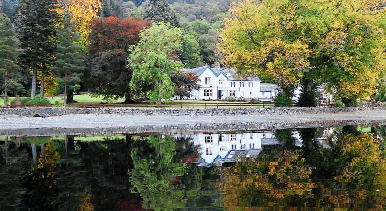 Bed and breakfast  Kinlochard