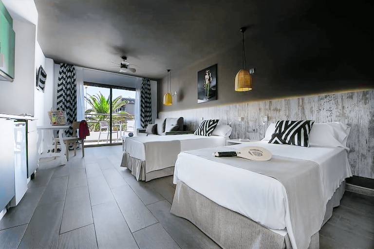 Aparthotel Figueretas