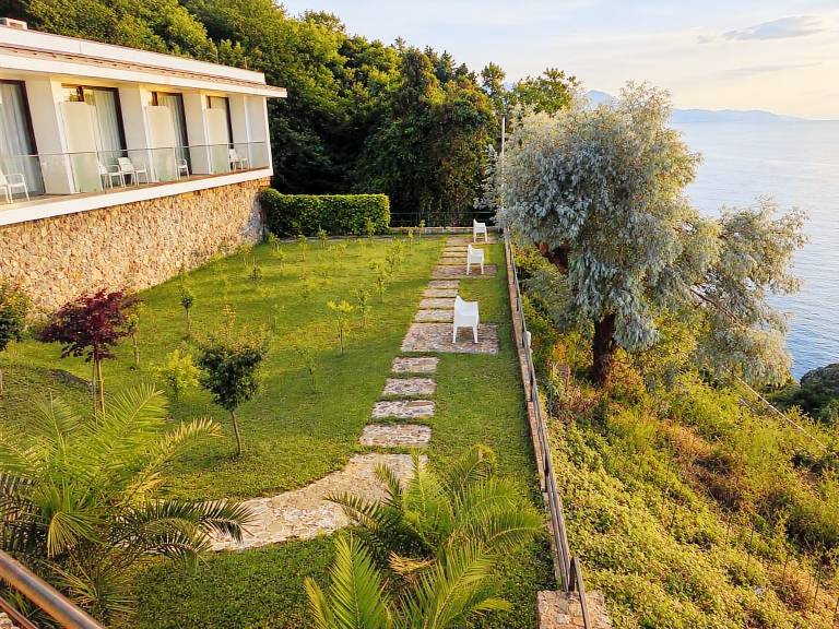 Bed & Breakfast Khelvachauri Municipality