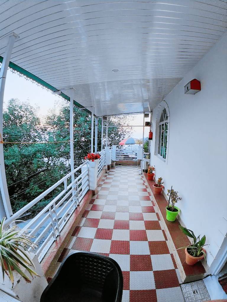 Vacation home with patio | Suitable for remote work — photo 5
