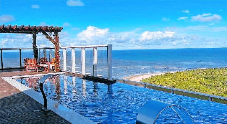 Serviced apartment with sauna, patio & private pool | Beach nearby | Suitable for remote work | Pet-friendly in Jaboatão dos Guararapes