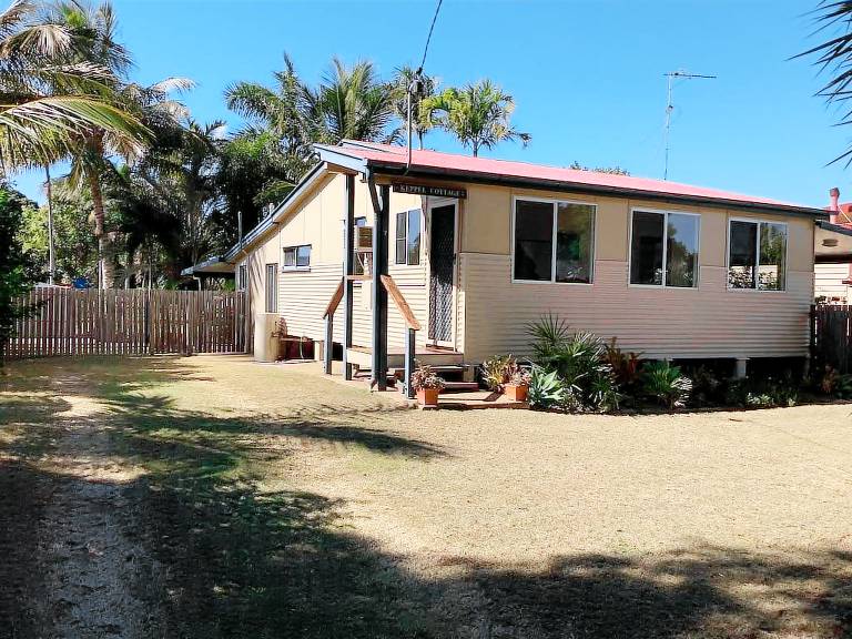 House  Emu Park
