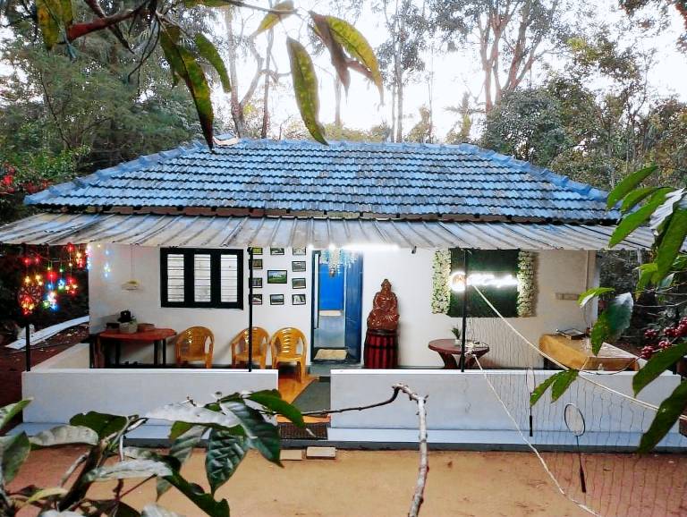 House with 3 rooms for 12 persons in Madikeri