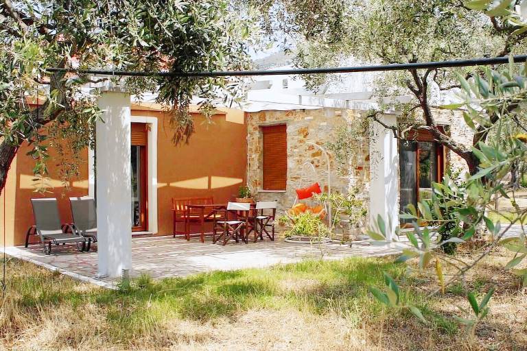 House Thasos
