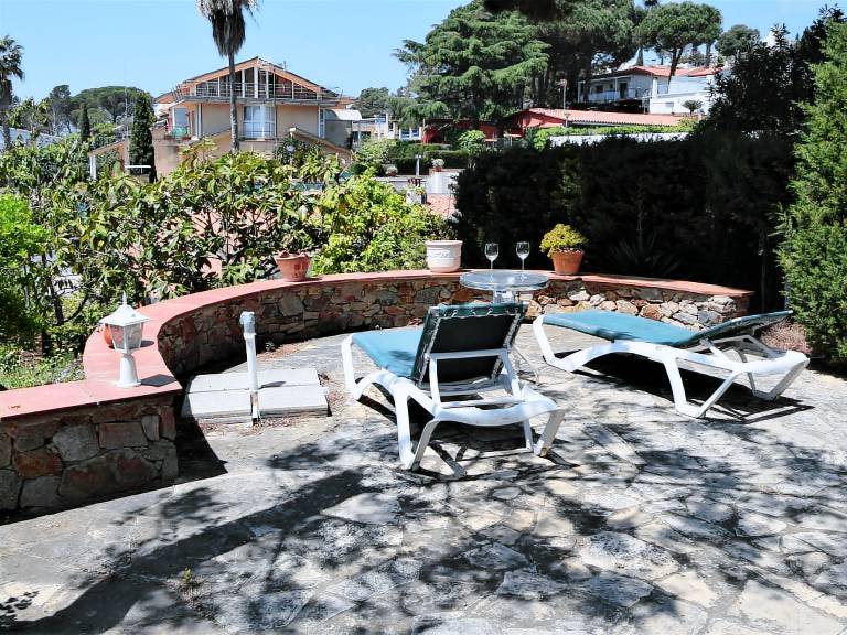 Villa with terrace, barbecue & pool | Sea view | Beach nearby | Pets allowed — photo 4