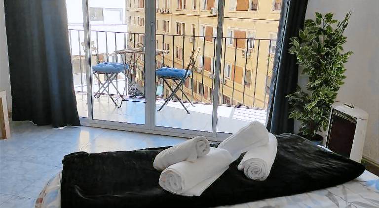 Apartment with terrace | Close to Málaga Cathedral | Pets allowed — photo 2