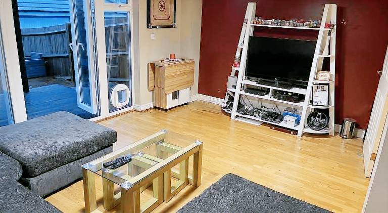 Vacation home with 3 rooms for 4 persons in Ashford