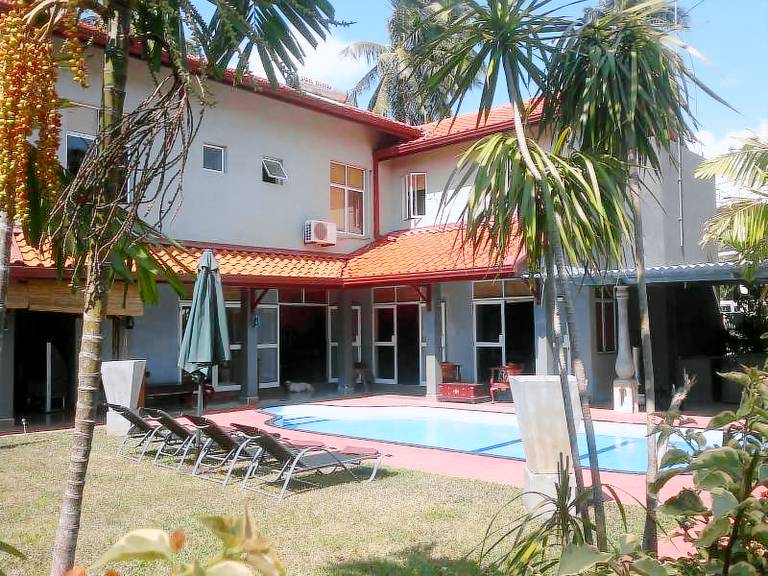 Palms Villa in Negombo