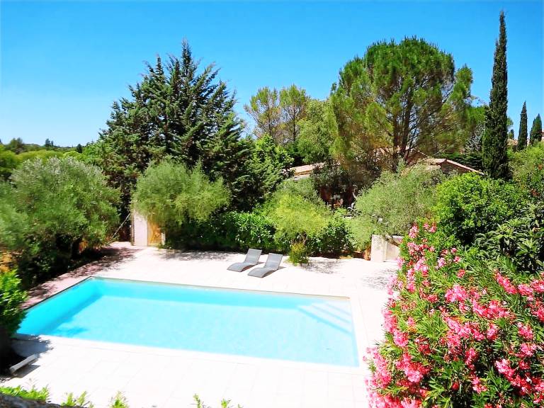 Appartement  Uzès