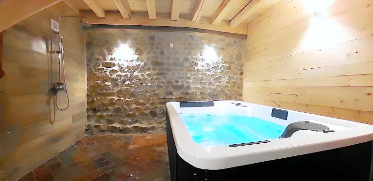 350 m&sup2; Ferienhaus