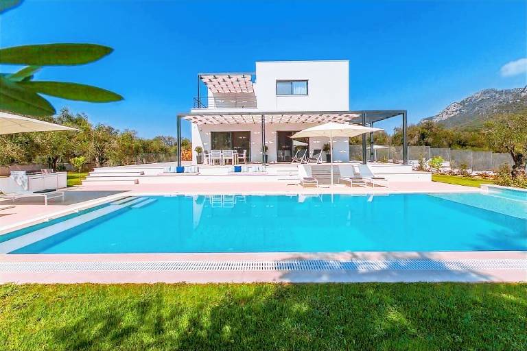 Ferienhaus  Melitiei