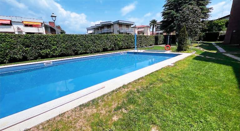 Rental apartment with pool — photo 5