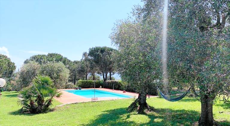 House with pool in Castiglione della Pescaia