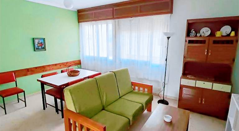 Holiday apartment with yard — photo 3
