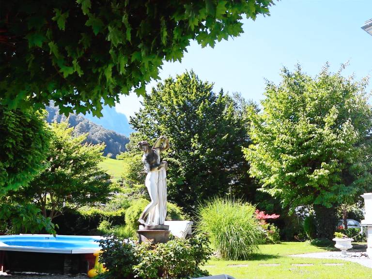 Ferienwohnung Mitlödi