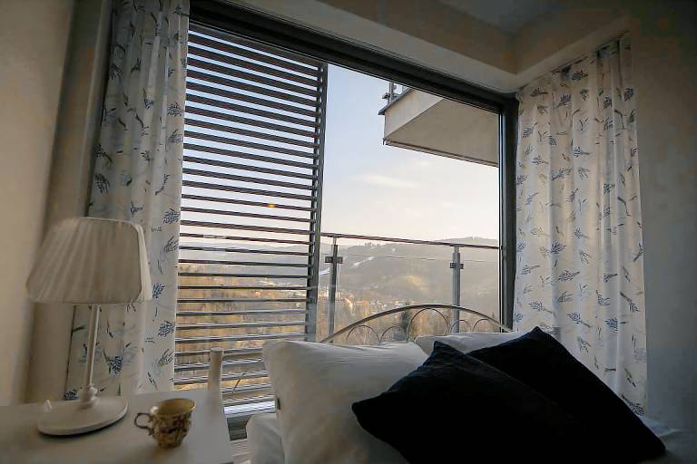Holiday apartment with yard & terrace | Mountain view — photo 3