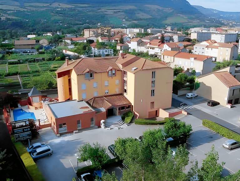 Cevenol Hotel in Millau