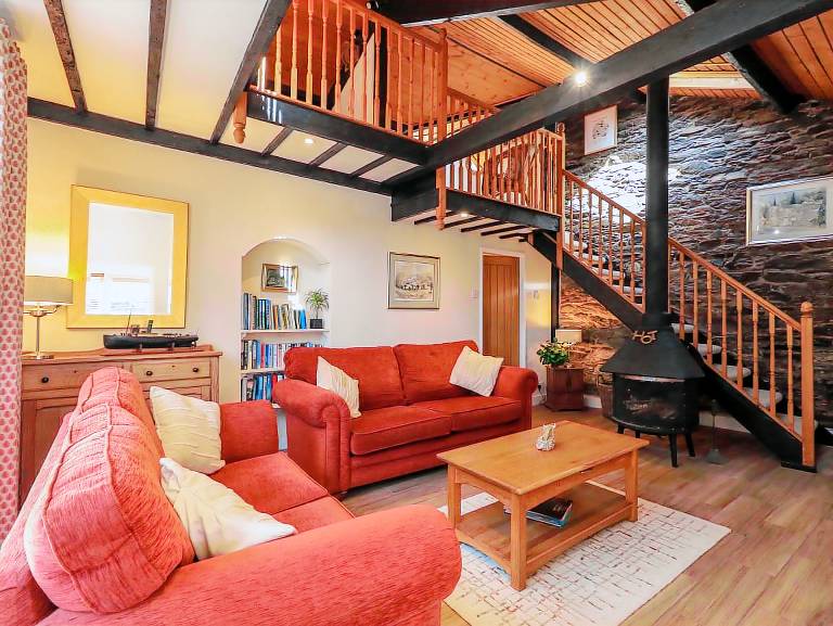 Child-friendly beautiful cottage with yard | Pets are welcome — photo 5