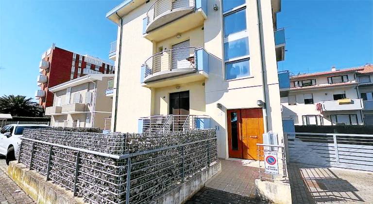 Holiday apartment with 2 rooms for 4 persons — photo 4