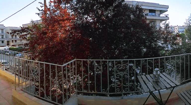 Apartment with patio & garden — photo 4