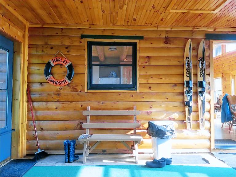 Cabin Penn Yan