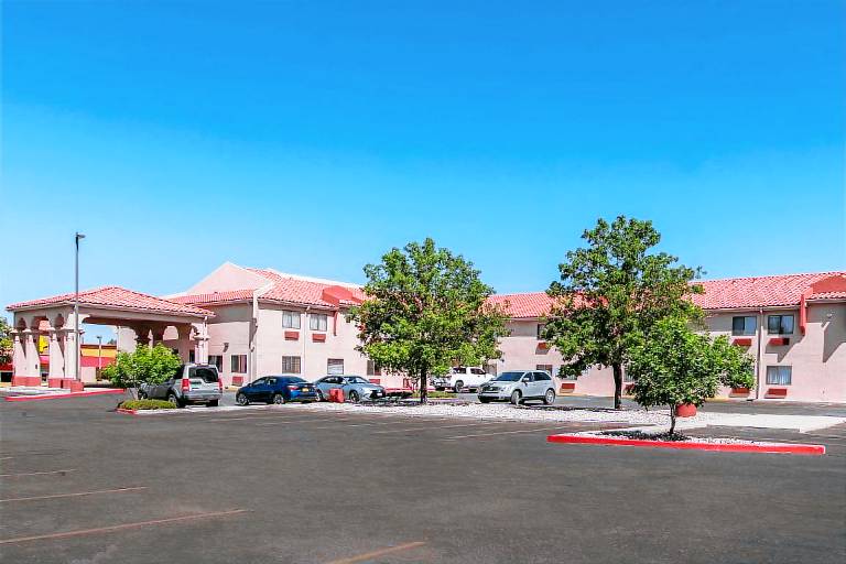 Quality Inn & Suites Albuquerque North near Balloon Fiesta Park in Albuquerque, NM