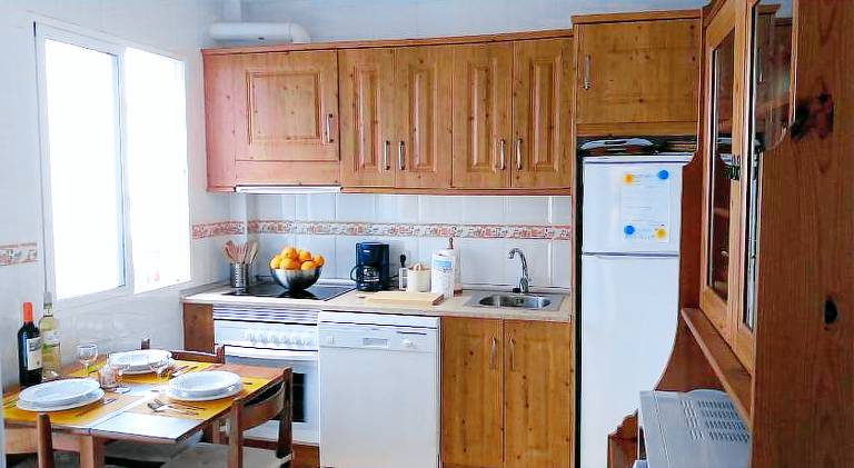 Holiday apartment with 3 rooms for 6 persons — photo 5