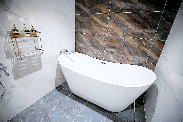 Serviced apartment with hot tub, yard & sauna | Good for workation — photo 5