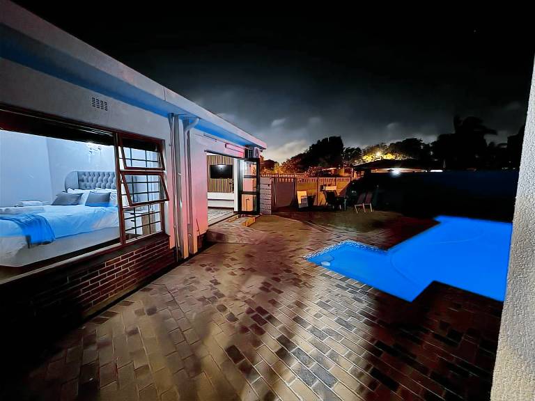 90 m&sup2; Privatzimmer