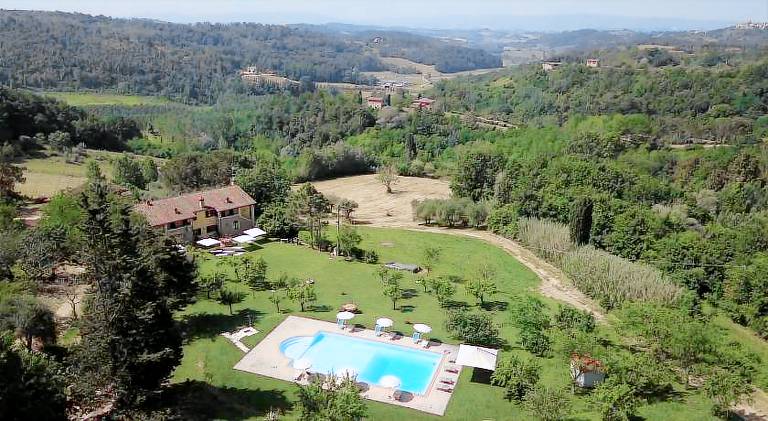 Farm with pool & yard in Palaia