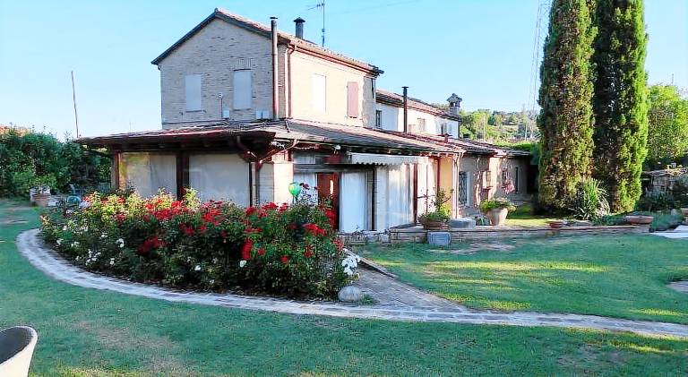 B & B Arzilla in Fano