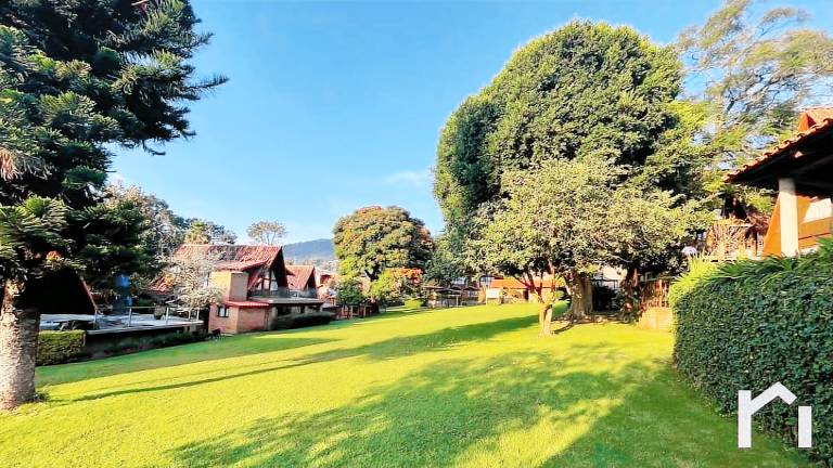 Renovated and Harmonious Cabin in Valle de Bravo