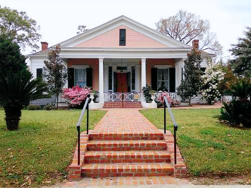 Bed and breakfast  Natchez