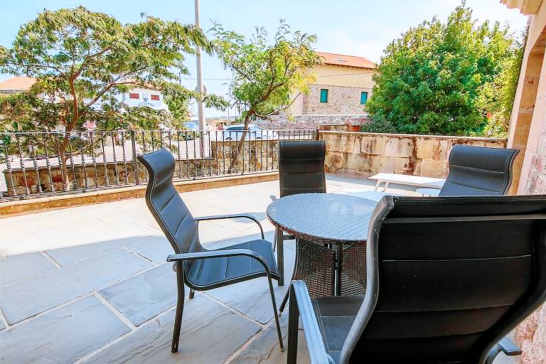Apartment Suances