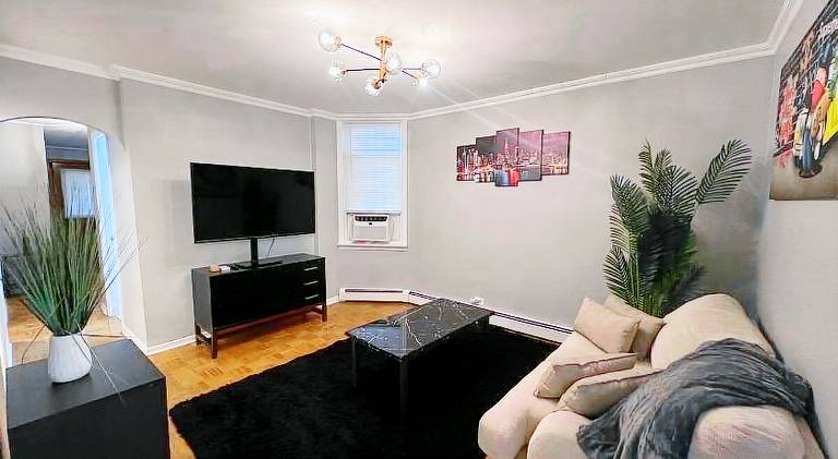 Waterfront 4BR apt - 15Min to MetLife and TIMES SQ in New York, NY