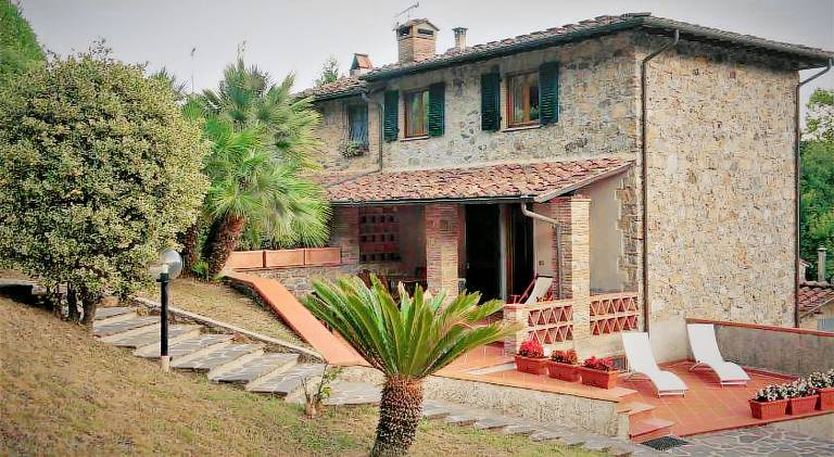 Spacious vacation home with pool | Dogs allowed — photo 4