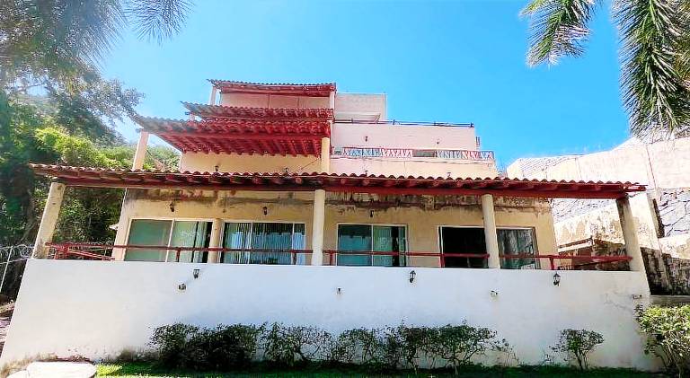 Holiday apartment with pool — photo 5
