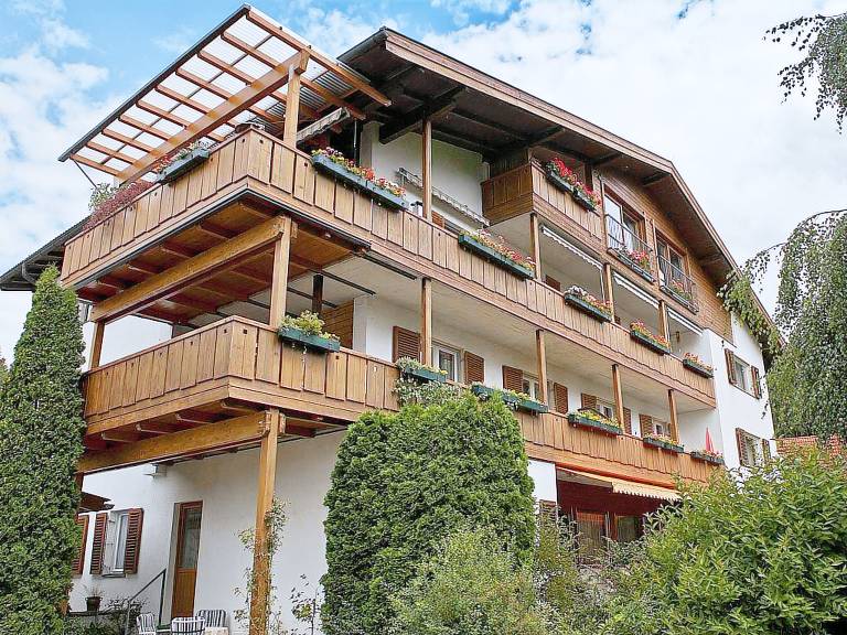 Holiday apartment with pool, sauna & BBQ — photo 5