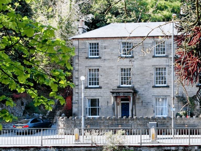 Cottage with garden | Water view in Matlock