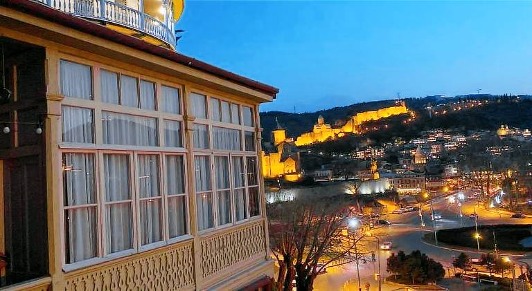 Apartment with yard & patio | Next to Old Tbilisi | Dogs allowed in Tbilisi