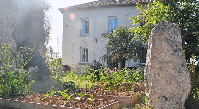 Loustalneou