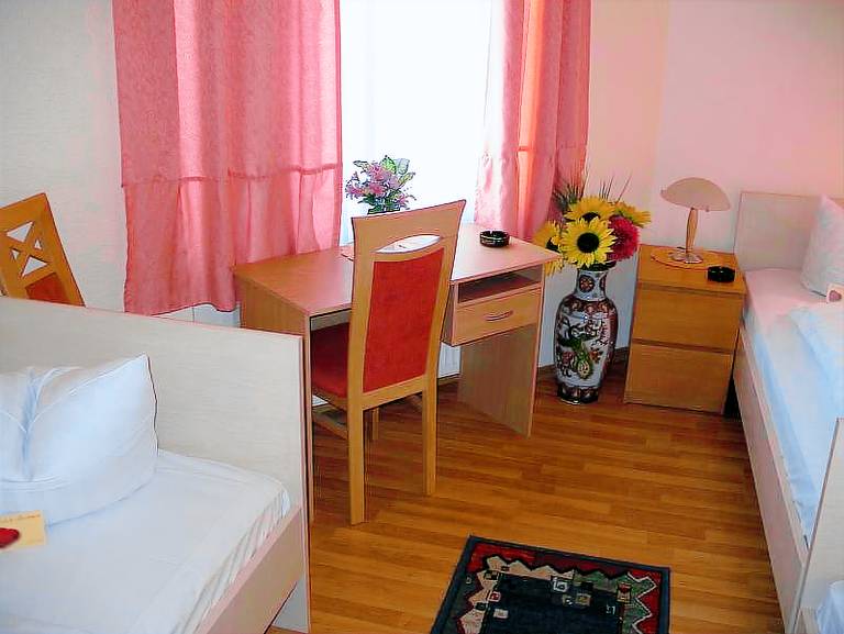 Hotel Garni Djaran in Offenbach am Main