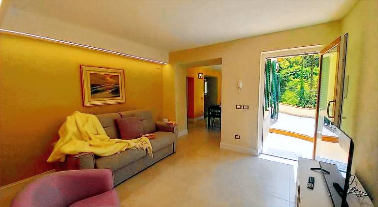 Vacation home with 5 rooms for 10 persons — photo 2